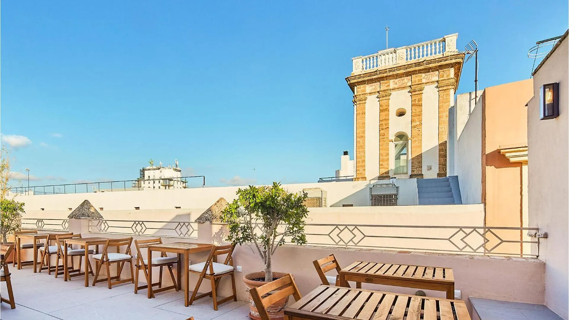 Awesome Apartment In Cadiz With Kitchen 0*,  Испания